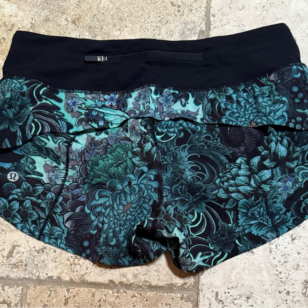 Lululemon Athletica Speed Up Shorts Size 4 2.5” - Picture 2 of 4